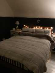 How do you dress your bed