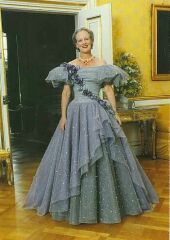 Royal Style: keep the Erdem, but bring on the tiaras! 