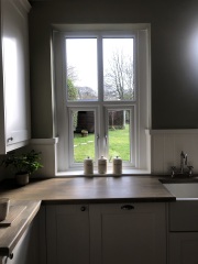 Curtain numpty needs help. pics.