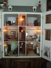 Does anyone have a dolls house? As a hobby?