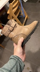 Everyday leather ankle boots