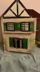 Does anyone have a dolls house? As a hobby?