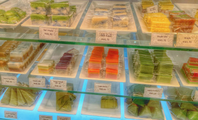 Thread 4 - TalkExiles: "The Planet Goes On Being Round"