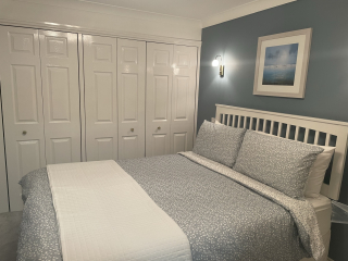 How do you dress your bed