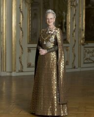 Royal Style: keep the Erdem, but bring on the tiaras! 