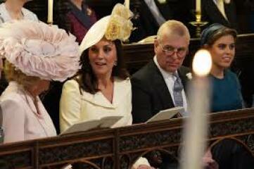 Anyone else think Kate is coming across as a bit precious and over-sensitive? Baby brain, lip gloss etc.