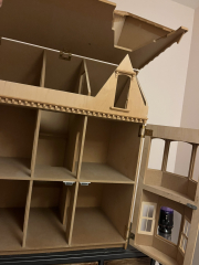Does anyone have a dolls house? As a hobby?