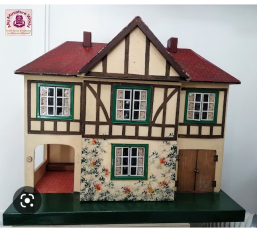 Does anyone have a dolls house? As a hobby?