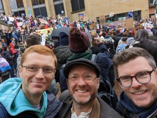 SNP demo - 'decapitate t*rfs'