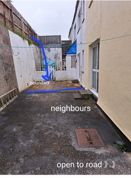 Temporary fence ideas for this house, pics included