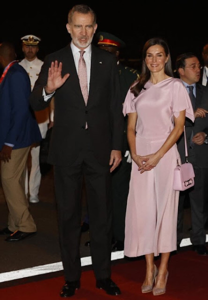 Royal Style: keep the Erdem, but bring on the tiaras! 