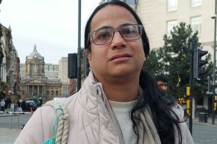 Liverpool - woman who distributed indecent images of children over WhatsApp has walked free from court.