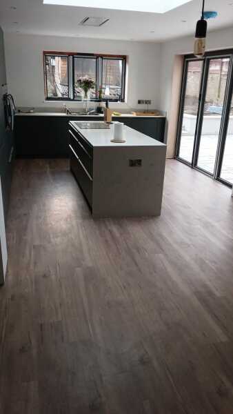Which Karndean looks most like real wood planks?