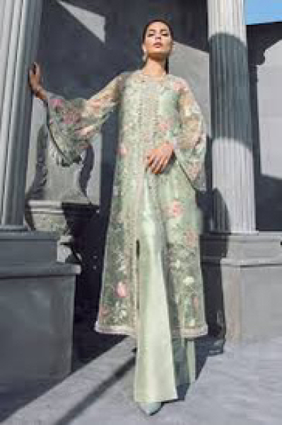 Do you know about Indian/Pakistani traditional clothing?