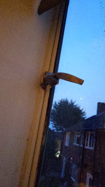 Inside of window frame ..blind query ..with photos