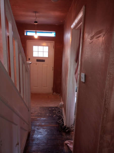 What colour to paint this hallway? (photos)
