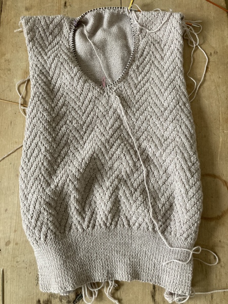 Anyone fancy a stitch & bitch? I'm just making a coffee... Bring your projects for show-n-tell..