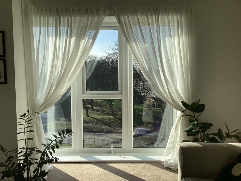 Please help sort out this window please