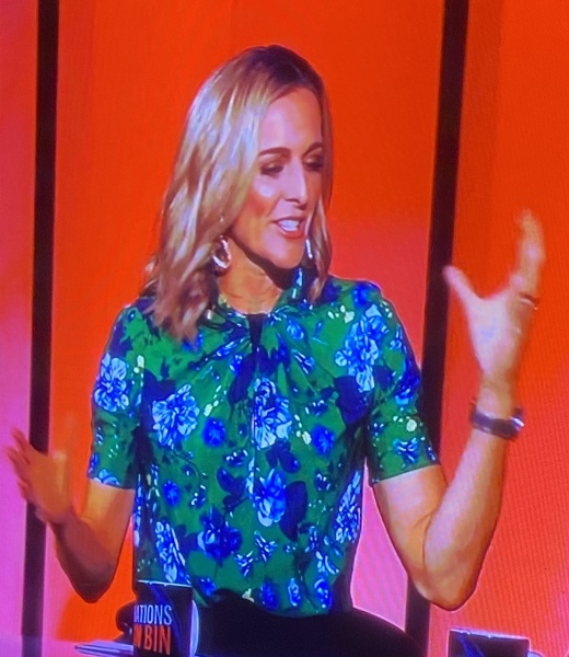 Help me find this lovey top (with pic)
