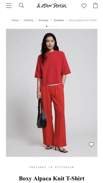 What shoes should a 40yo wear with this outfit?