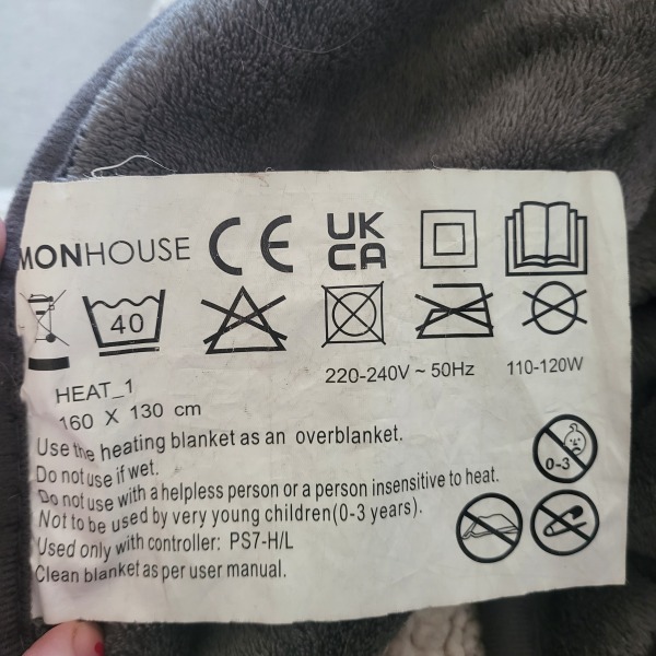 How to clean your electric blanket