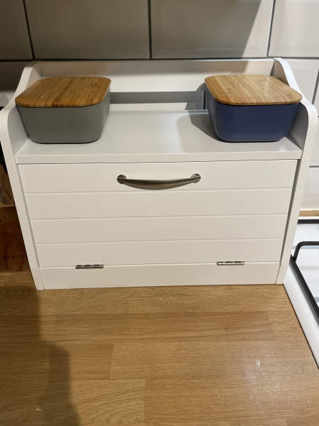 Show me your bread bin!