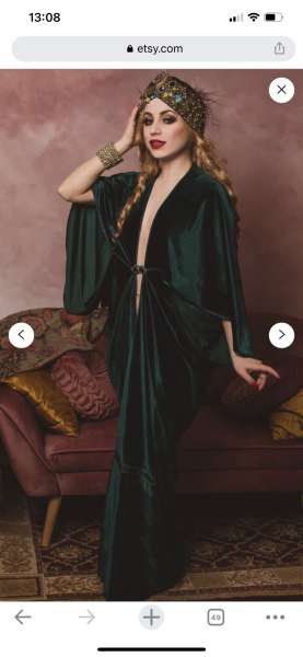 Black tie event with 1920s style