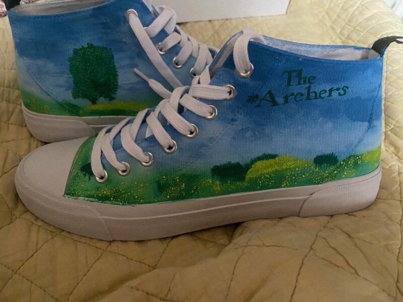 Archers thread #145: The glue that held the Aldridges together is gone. Will they fall apart? Discuss The Archers here.