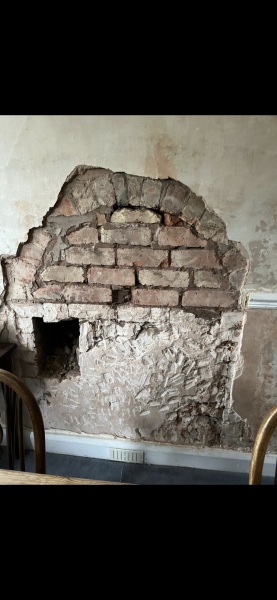 Log burner - no alcoves 30's house - keep arch or get fire surround?