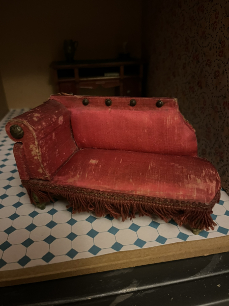 Does anyone have a dolls house? As a hobby?