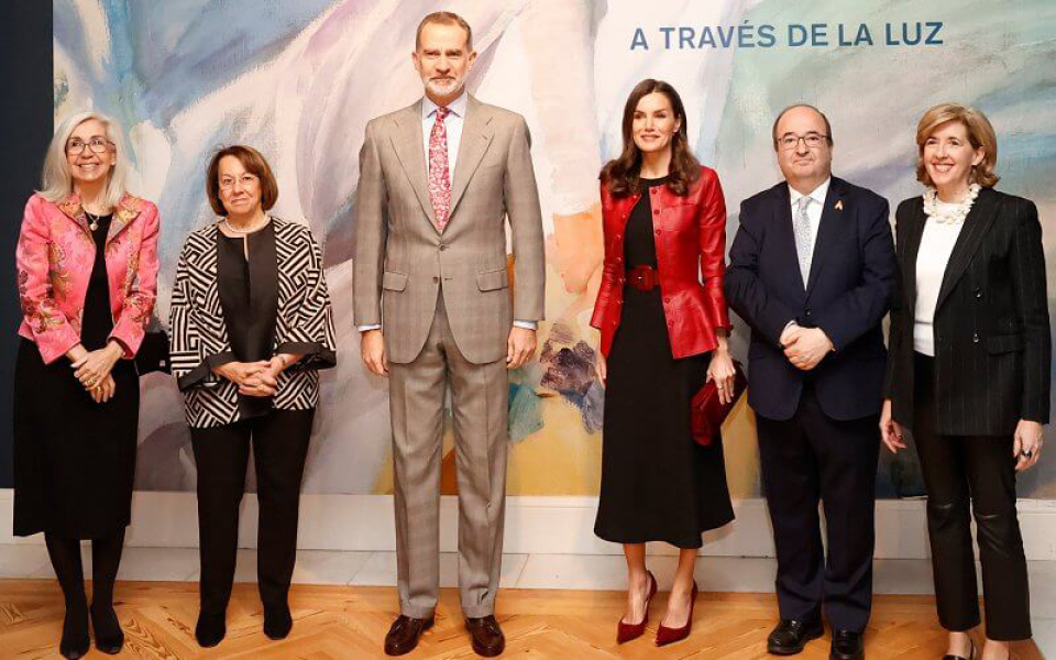 Royal Style: Quality jewellery, quality clothes and maybe a bit of Quality Street 