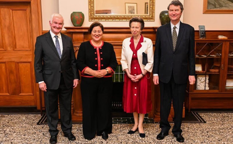 Royal Style: Quality jewellery, quality clothes and maybe a bit of Quality Street 