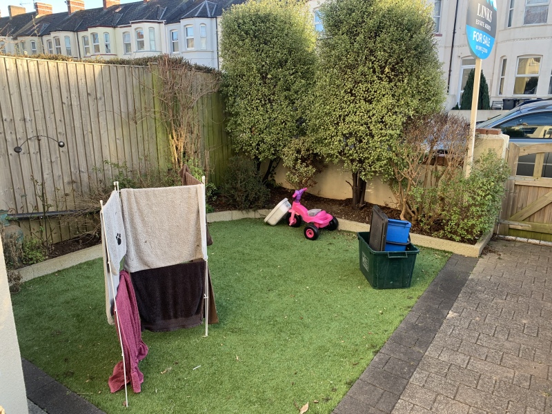 No interest in 5 days - and there’s a rightmove link! 