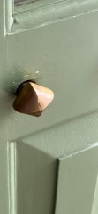 What sort of door handle is this?