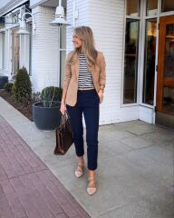 Please help me figure out what to wear to DD's school interview