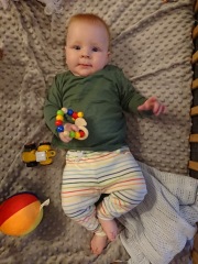 20 week old baby girl weighs 20lb