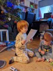 20 week old baby girl weighs 20lb