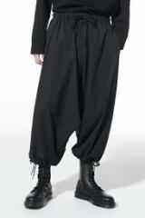 Les Parisiennes des Mamansnet: Always Have a Ball Gown at the Ready in Celebration of Your Enemy's Demise