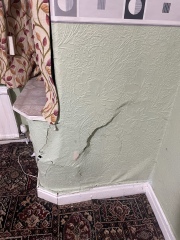 Structural engineer missed structural issue in report