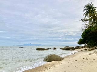 Thread 4 - TalkExiles: "The Planet Goes On Being Round"