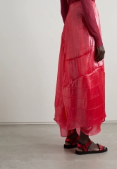 Les Parisiennes des Mamansnet: Always Have a Ball Gown at the Ready in Celebration of Your Enemy's Demise