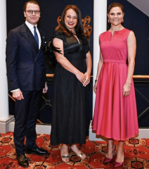 Royal Style: Quality jewellery, quality clothes and maybe a bit of Quality Street 