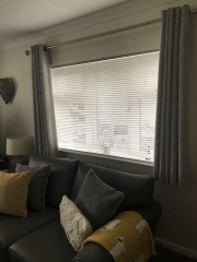 What blinds for lounge