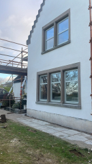 What colour should we paint the house trim?