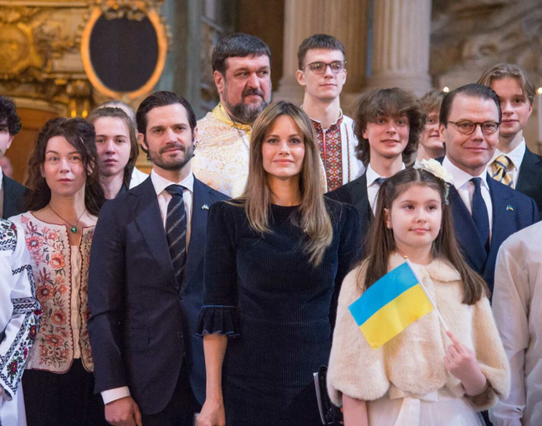 Royal Style: Quality jewellery, quality clothes and maybe a bit of Quality Street 