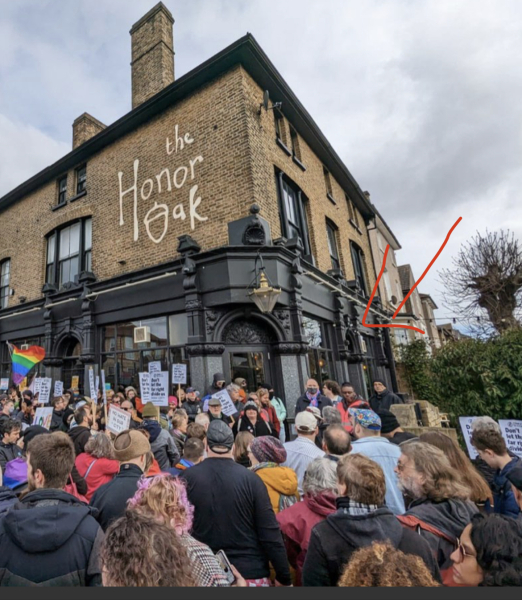 Caba Baba Rave - take your baby to watch nearly naked men in fetish gear