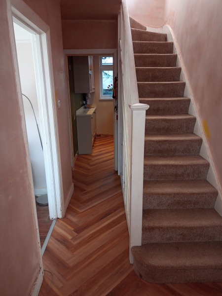 What colour to paint this hallway? (photos)