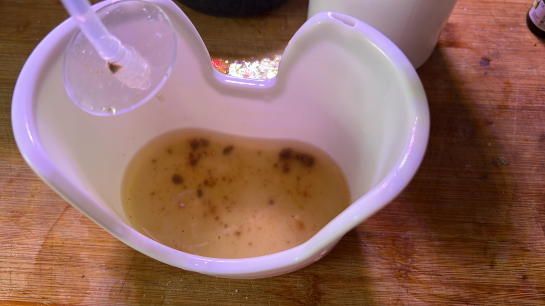 The best thing your body has produced *warning-grim content not suitable for weak-stomached persons*