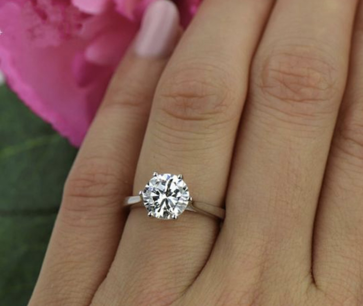Shall I go for a replacement engagement ring or another piece of jewellery?