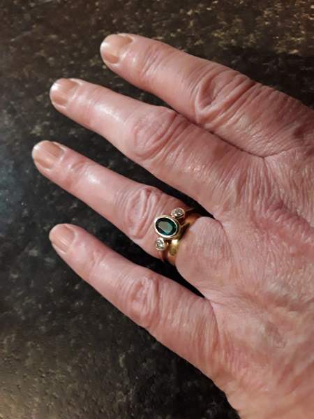 Please show me your emerald rings ? 